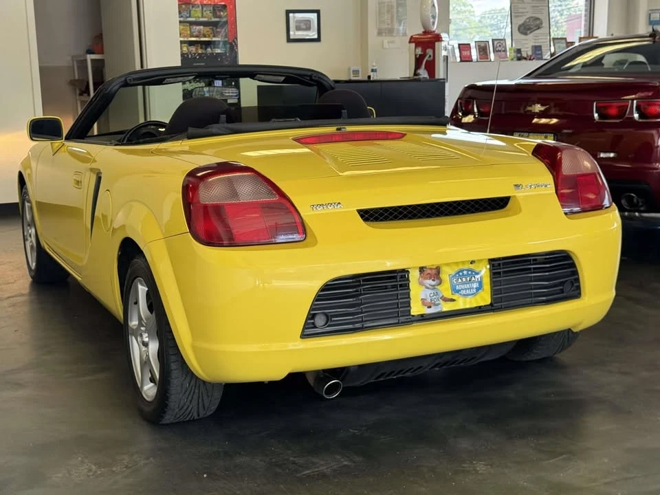 2000 Toyota MR2 Spyder/MR-S - Image 7 of 17