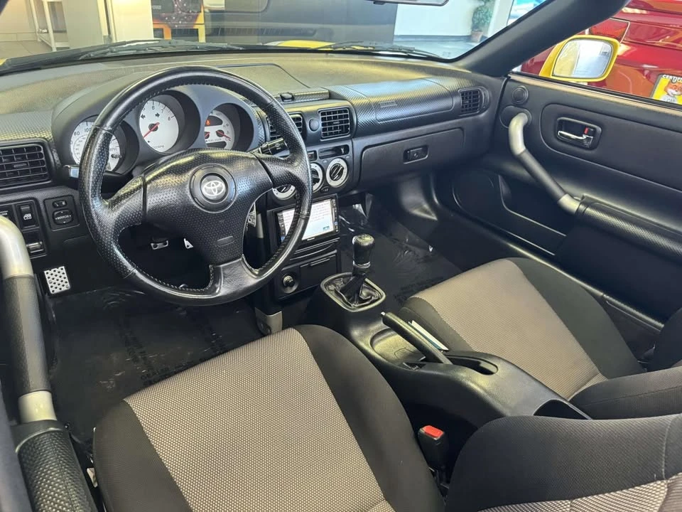 2000 Toyota MR2 Spyder/MR-S - Image 10 of 17