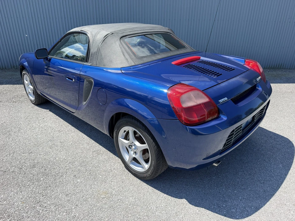 2000 Toyota MR2 Spyder/MR-S - Image 28 of 31
