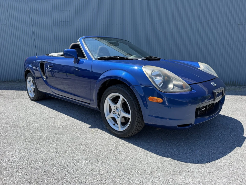 2000 Toyota MR2 Spyder/MR-S - Image 14 of 31