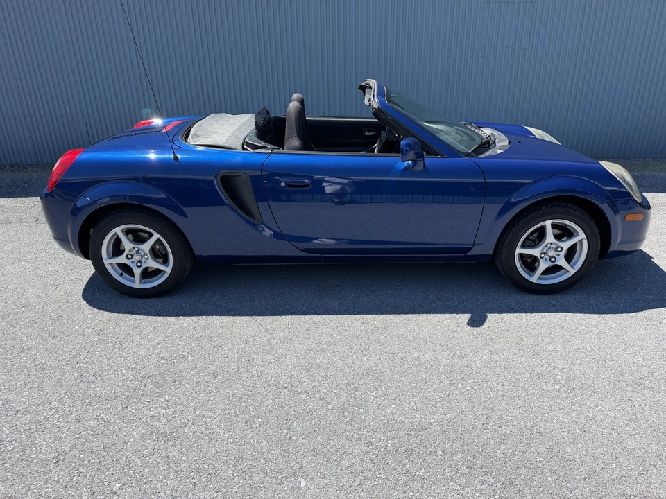 2000 Toyota MR2 Spyder/MR-S - Image 12 of 31