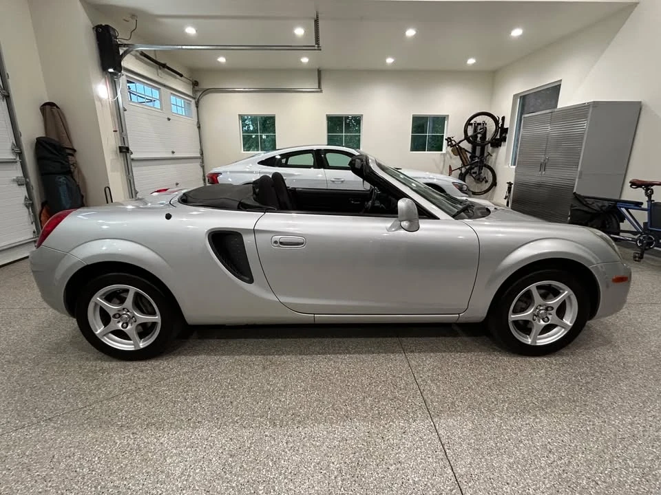 2000 Toyota MR2 Spyder/MR-S - Image 5 of 8