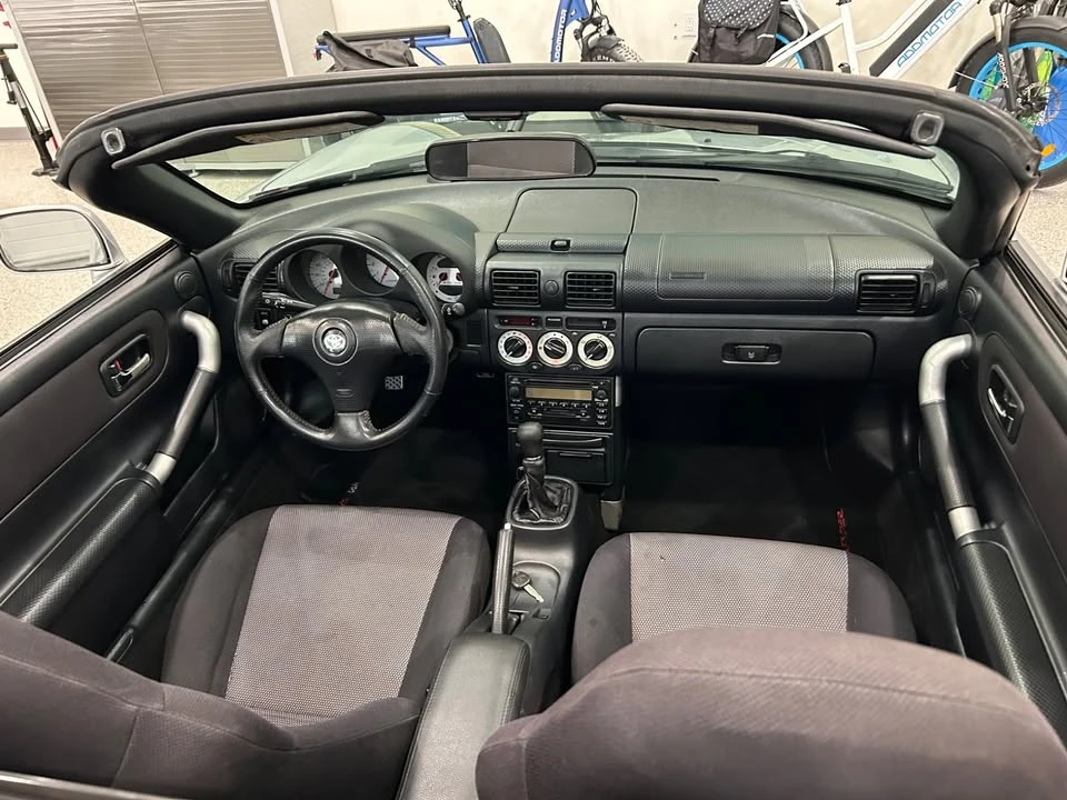 2000 Toyota MR2 Spyder/MR-S - Image 7 of 8