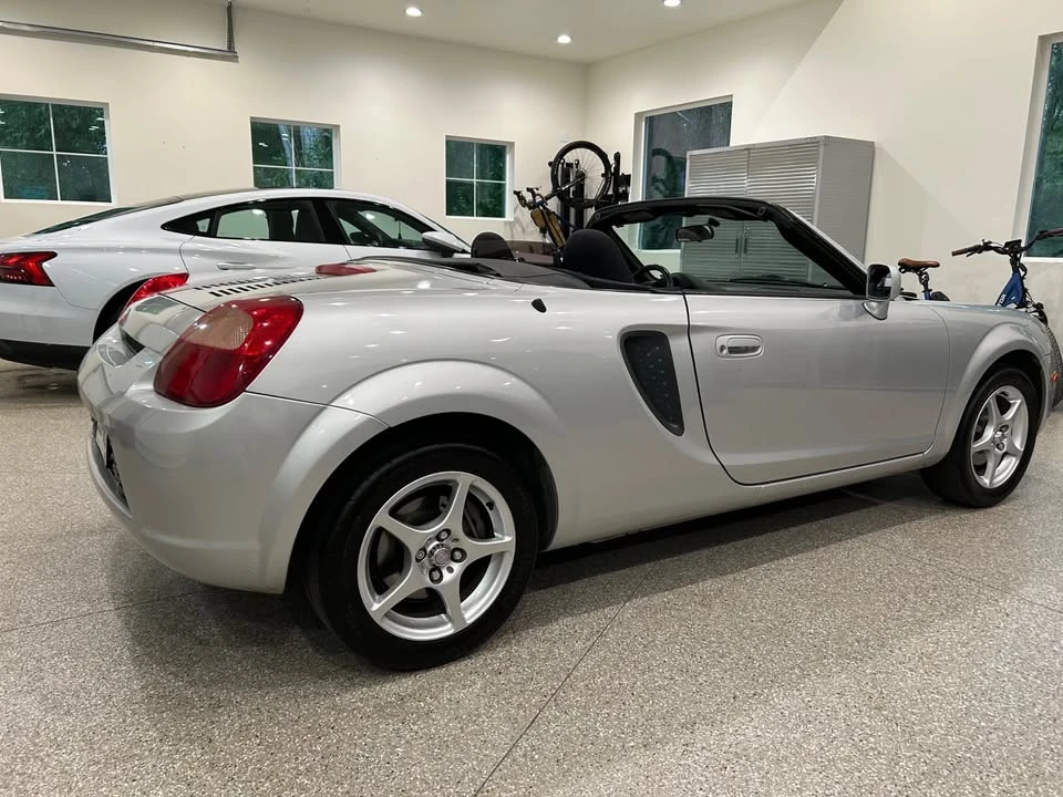 2000 Toyota MR2 Spyder/MR-S - Image 4 of 8