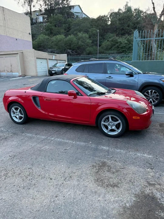 2000 Toyota MR2 Spyder/MR-S - Image 3 of 7