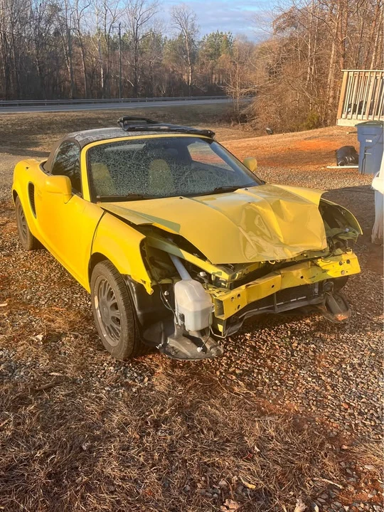 2000 Toyota MR2 Spyder/MR-S - Image 2 of 6
