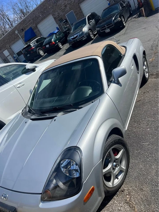 2000 Toyota MR2 Spyder/MR-S - Image 2 of 4