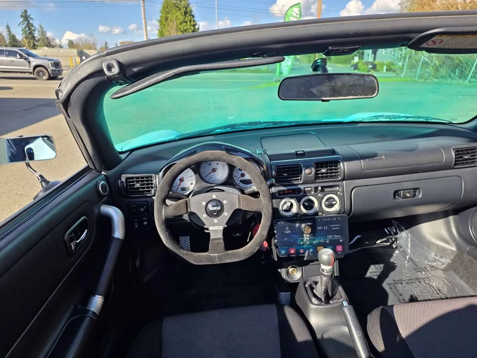 2000 Toyota MR2 Spyder/MR-S - Image 10 of 11