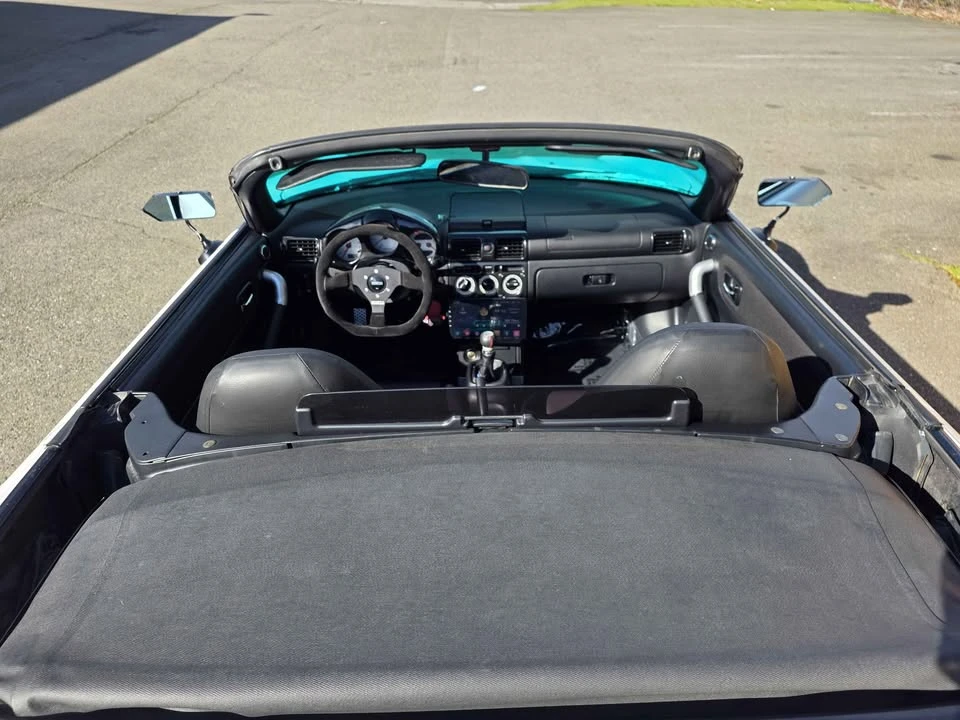 2000 Toyota MR2 Spyder/MR-S - Image 9 of 11