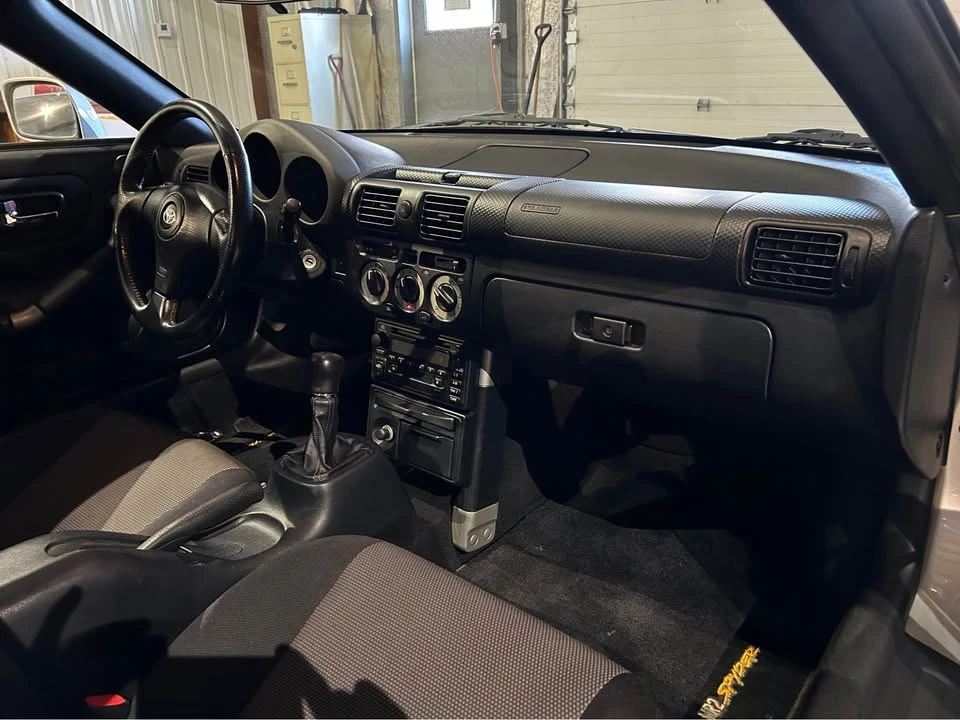 2000 Toyota MR2 Spyder/MR-S - Image 12 of 15