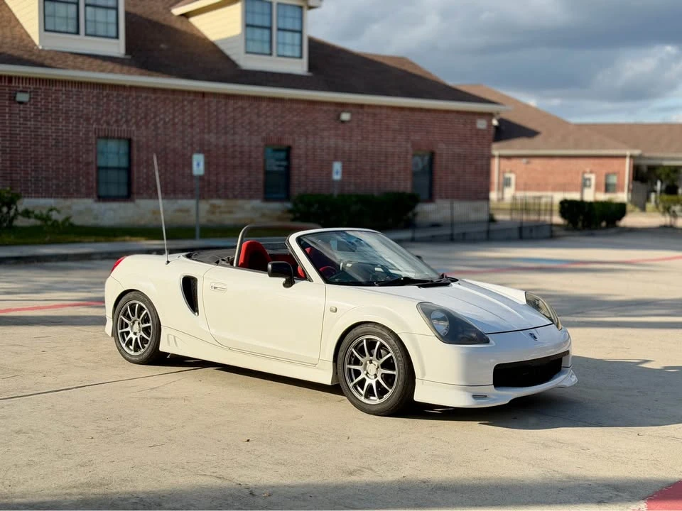 2000 Toyota MR2 Spyder/MR-S - Image 5 of 21