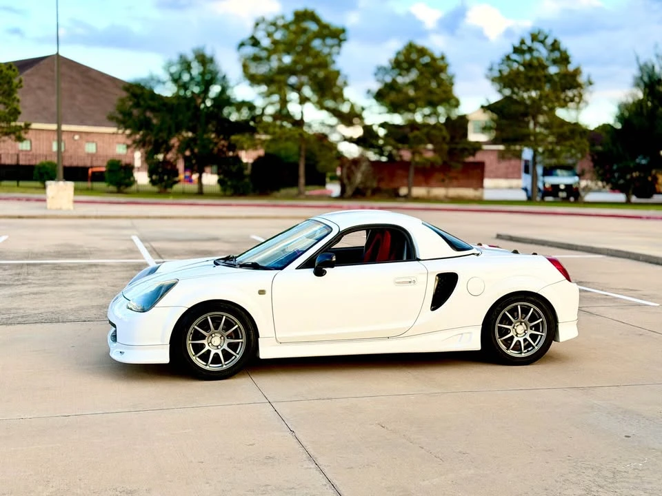2000 Toyota MR2 Spyder/MR-S - Image 14 of 21