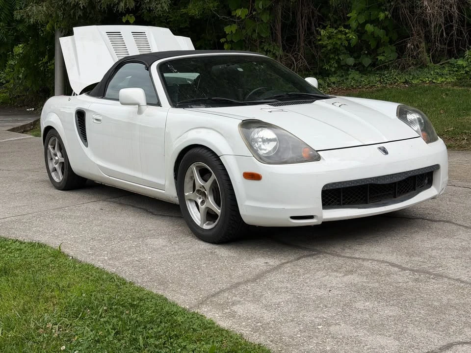 2000 Toyota MR2 Spyder/MR-S - Image 3 of 7