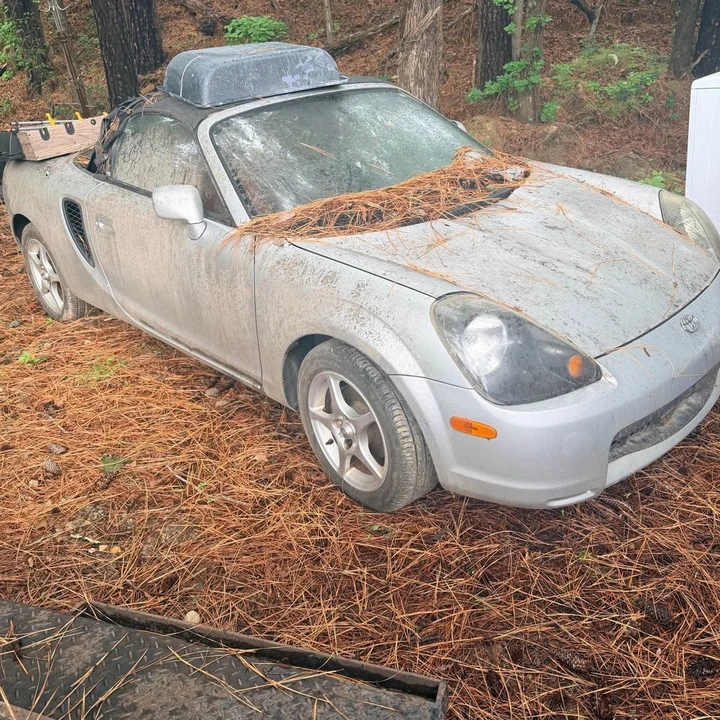 2000 Toyota MR2 Spyder/MR-S - Image 4 of 4