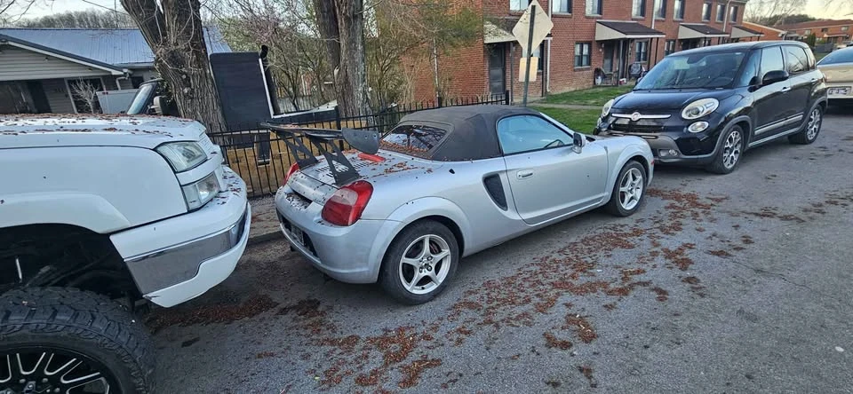 2000 Toyota MR2 Spyder/MR-S - Image 3 of 9