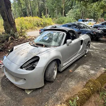 2000 Toyota MR2 Spyder Convertible 2D
