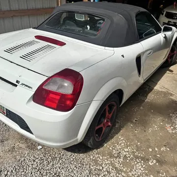 2000 Toyota MR2 Spyder