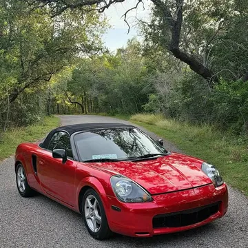 2000 Toyota MR2 Spyder Convertible 2D
