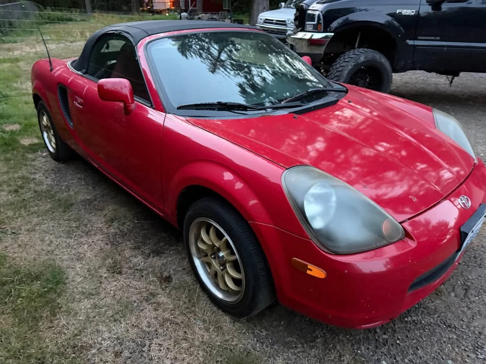 2000 Toyota MR2 Spyder/MR-S - Image 9 of 10