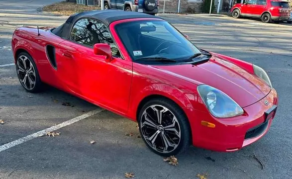 2000 Toyota MR2 Spyder Convertible 2D