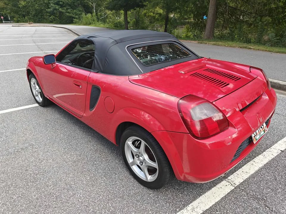 2000 Toyota MR2 Spyder/MR-S - Image 12 of 13