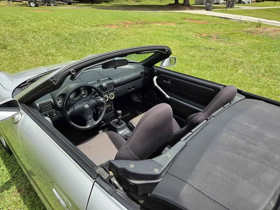 2000 Toyota MR2 Spyder/MR-S - Image 6 of 16