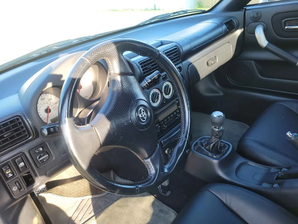 2000 Toyota MR2 Spyder/MR-S - Image 9 of 12
