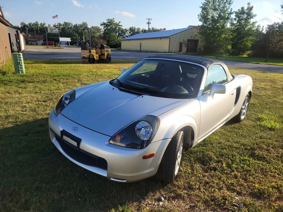 2000 Toyota MR2 Spyder/MR-S - Image 5 of 12