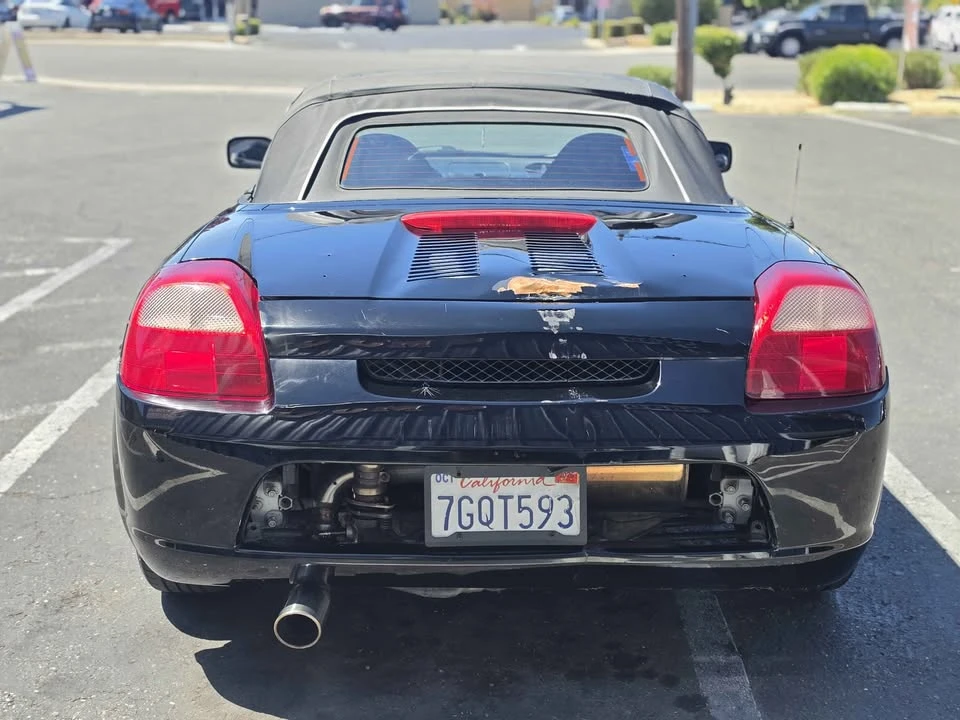 2000 Toyota MR2 Spyder/MR-S - Image 6 of 8