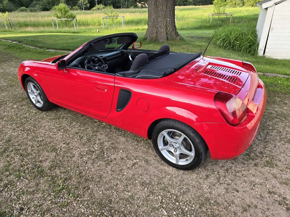 2000 Toyota MR2 Spyder/MR-S - Image 4 of 15