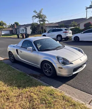 2000 Toyota MR2 Spyder Convertible 2D
