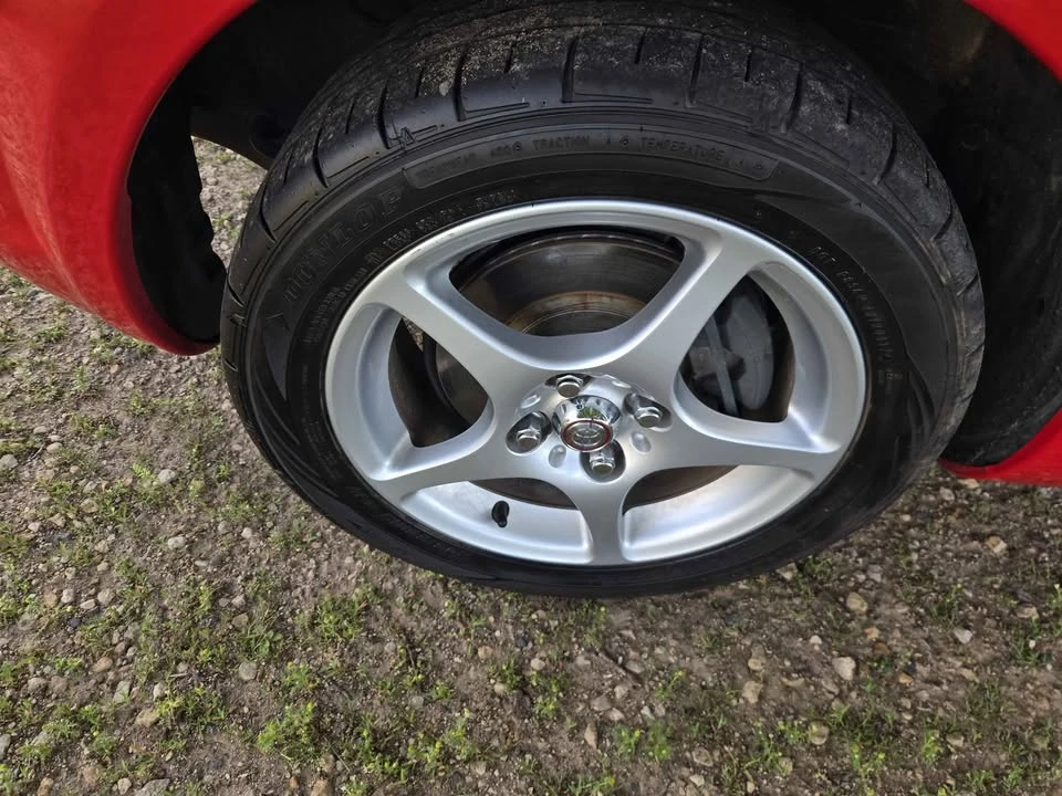 2000 Toyota MR2 Spyder/MR-S - Image 13 of 15