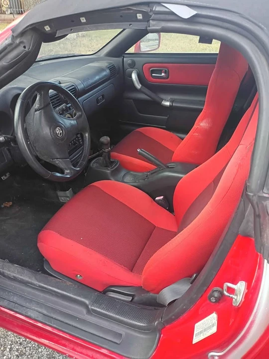 2000 Toyota MR2 Spyder/MR-S - Image 4 of 4