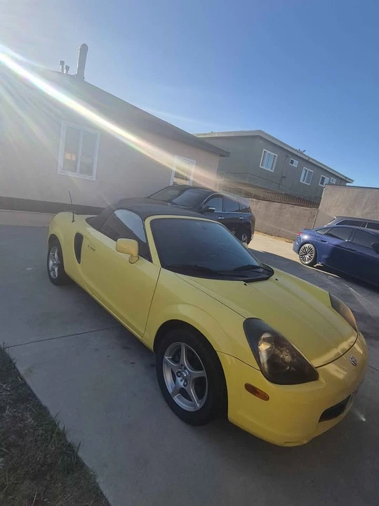 2000 Toyota MR2 Spyder/MR-S - Image 2 of 10