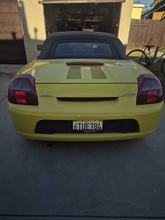 2000 Toyota MR2 Spyder/MR-S - Image 8 of 10