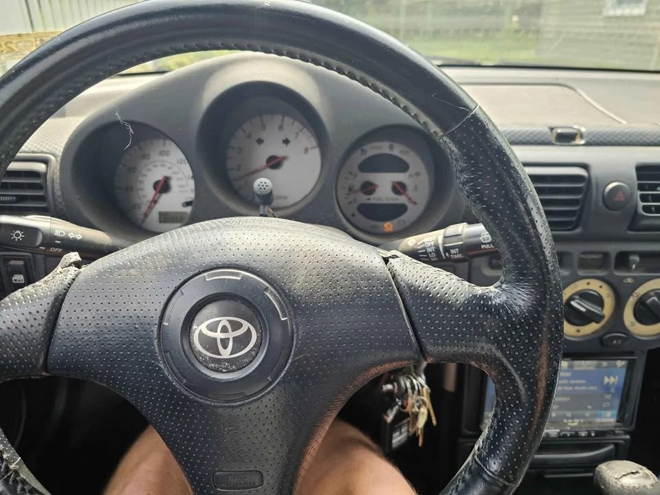 2000 Toyota MR2 Spyder/MR-S - Image 4 of 4
