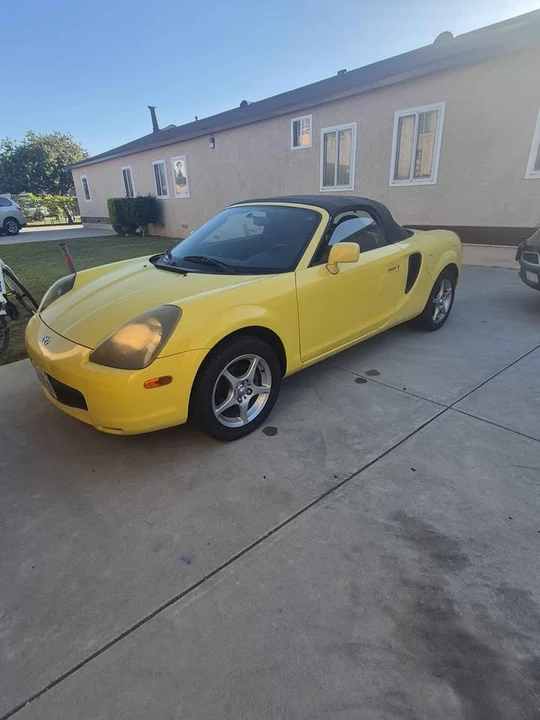 2000 Toyota MR2 Spyder/MR-S - Image 6 of 10