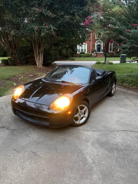 2000 Toyota MR2 Spyder/MR-S - Image 2 of 14