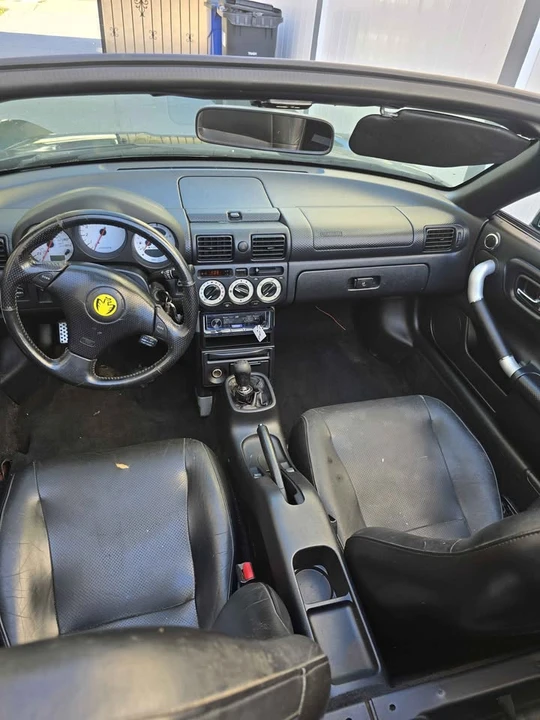 2000 Toyota MR2 Spyder/MR-S - Image 4 of 7