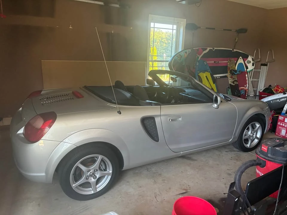 2000 Toyota MR2 Spyder/MR-S - Image 3 of 5