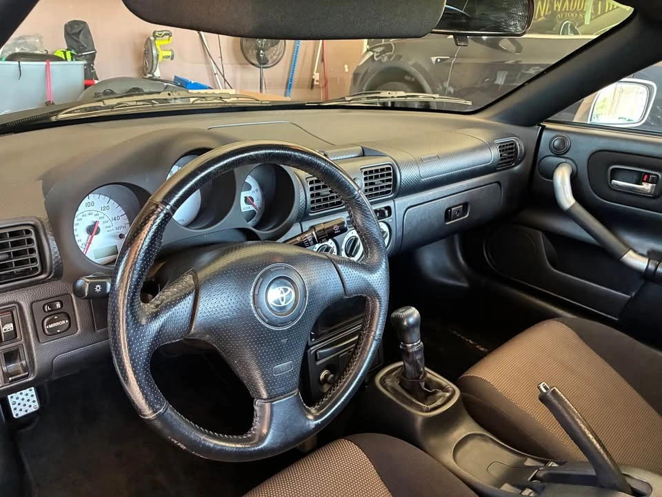 2000 Toyota MR2 Spyder/MR-S - Image 8 of 16