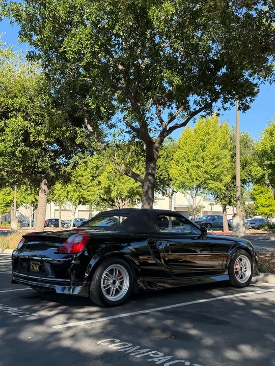 2000 Toyota MR2 Spyder/MR-S - Image 13 of 13