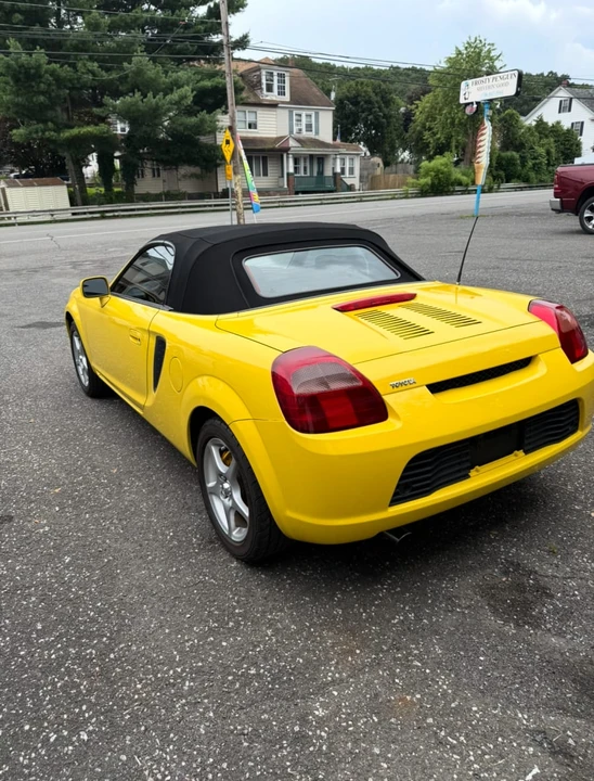 2000 Toyota MR2 Spyder/MR-S - Image 2 of 12