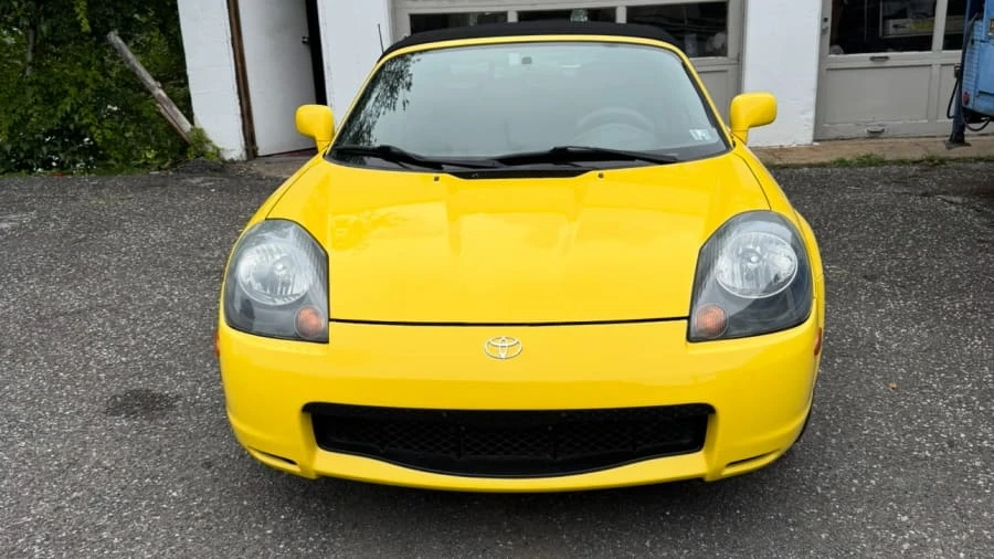 2000 Toyota MR2 Spyder/MR-S - Image 3 of 12
