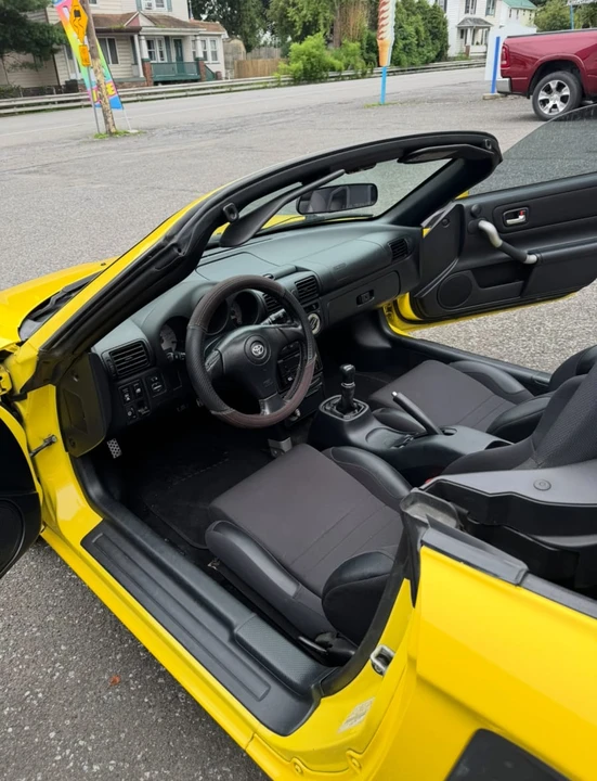 2000 Toyota MR2 Spyder/MR-S - Image 8 of 12