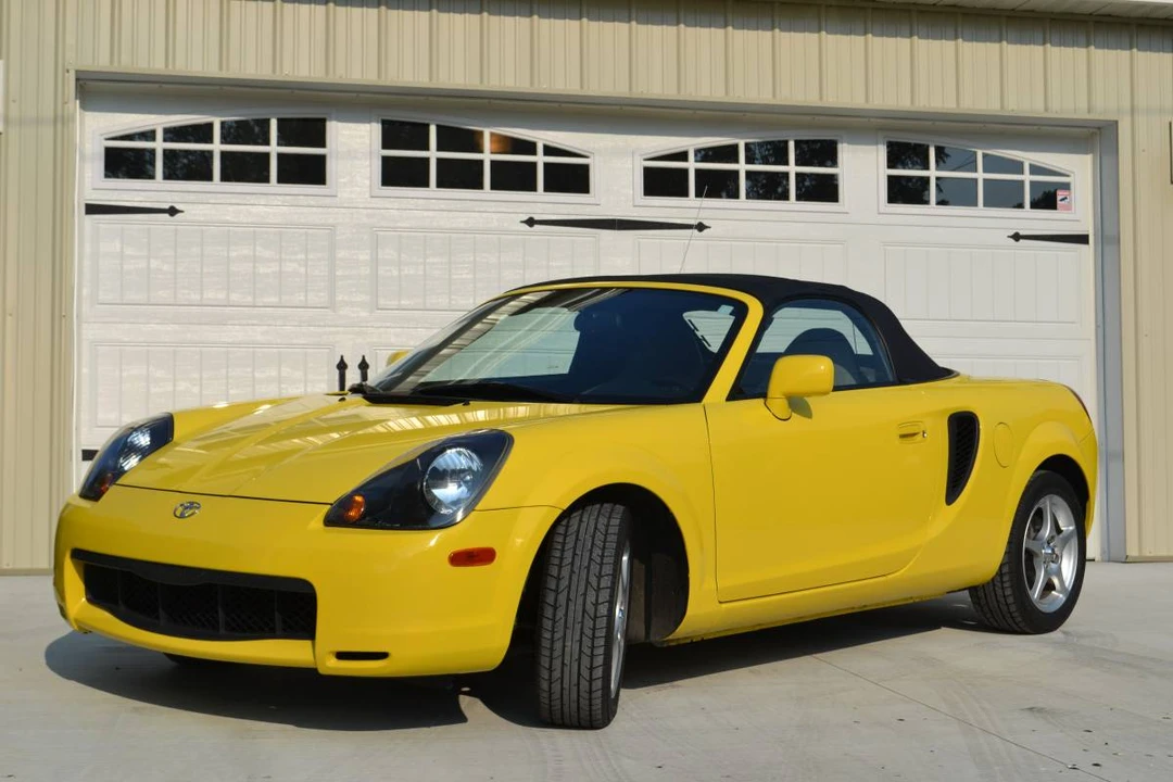 2000 Toyota MR2 Spyder/MR-S - Image 17 of 24
