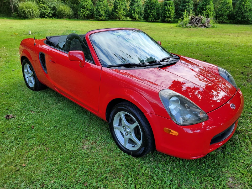 2000 Toyota MR2 Spyder/MR-S - Image 16 of 31