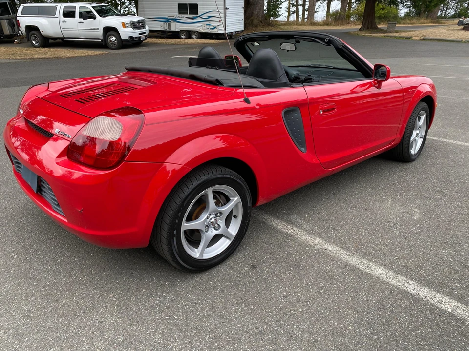 2000 Toyota MR2 Spyder/MR-S - Image 9 of 31