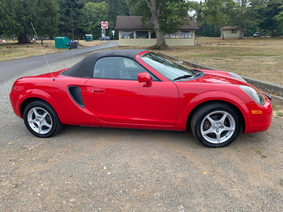 2000 Toyota MR2 Spyder/MR-S - Image 18 of 31