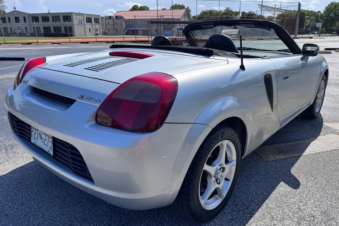 2000 Toyota MR2 Spyder/MR-S - Image 4 of 31